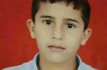 Palestinian boy shot dead by Israeli forces