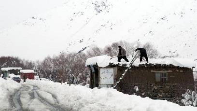 Avalanches kill scores in Afghanistan