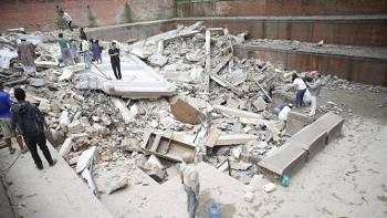 Nepal declares state of emergency after killer quake