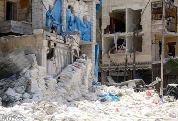 Syria civil war: Deadly air strikes hit Aleppo hospital