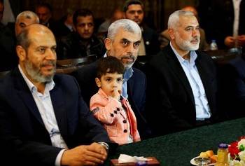 Hamas agrees to steps towards Palestinian unity