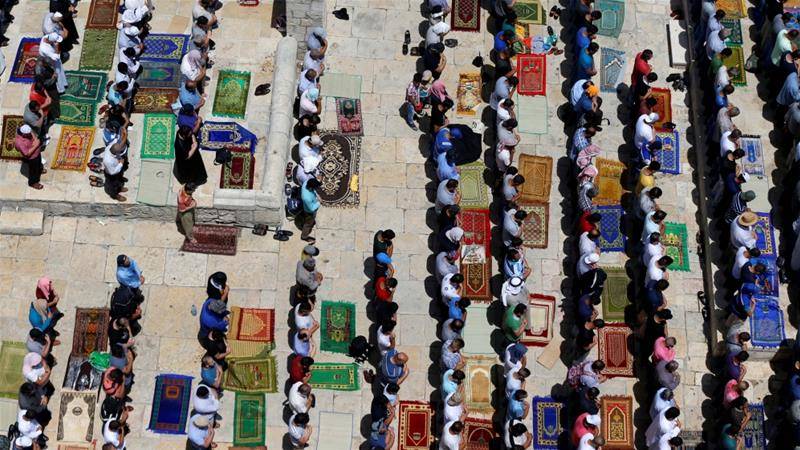 Israel reduces Ramadan exit permits for Gaza