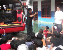 طرق مبتكرة لتعليم القرآن في إندونيسيا 