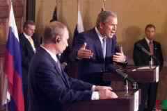 Bush, Putin Talk Arms Control