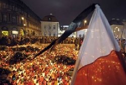 Polish president dies in plane crash in Russia, no survivors