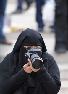 Derecho de la mujer al trabajo vs. derecho del niño a ser cuidado por su madre