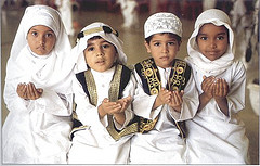 Educar y disfrutar: una forma divertida de enseñar el Salah a tus hijos